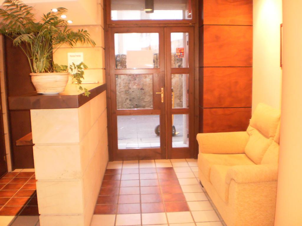 Hostal Patron Castañares de Rioja Exterior foto